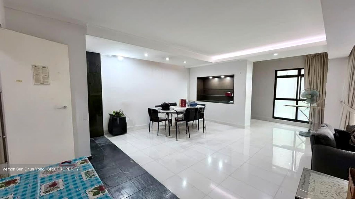 Blk 122C Rivervale Bank (Sengkang), HDB Executive #567747191